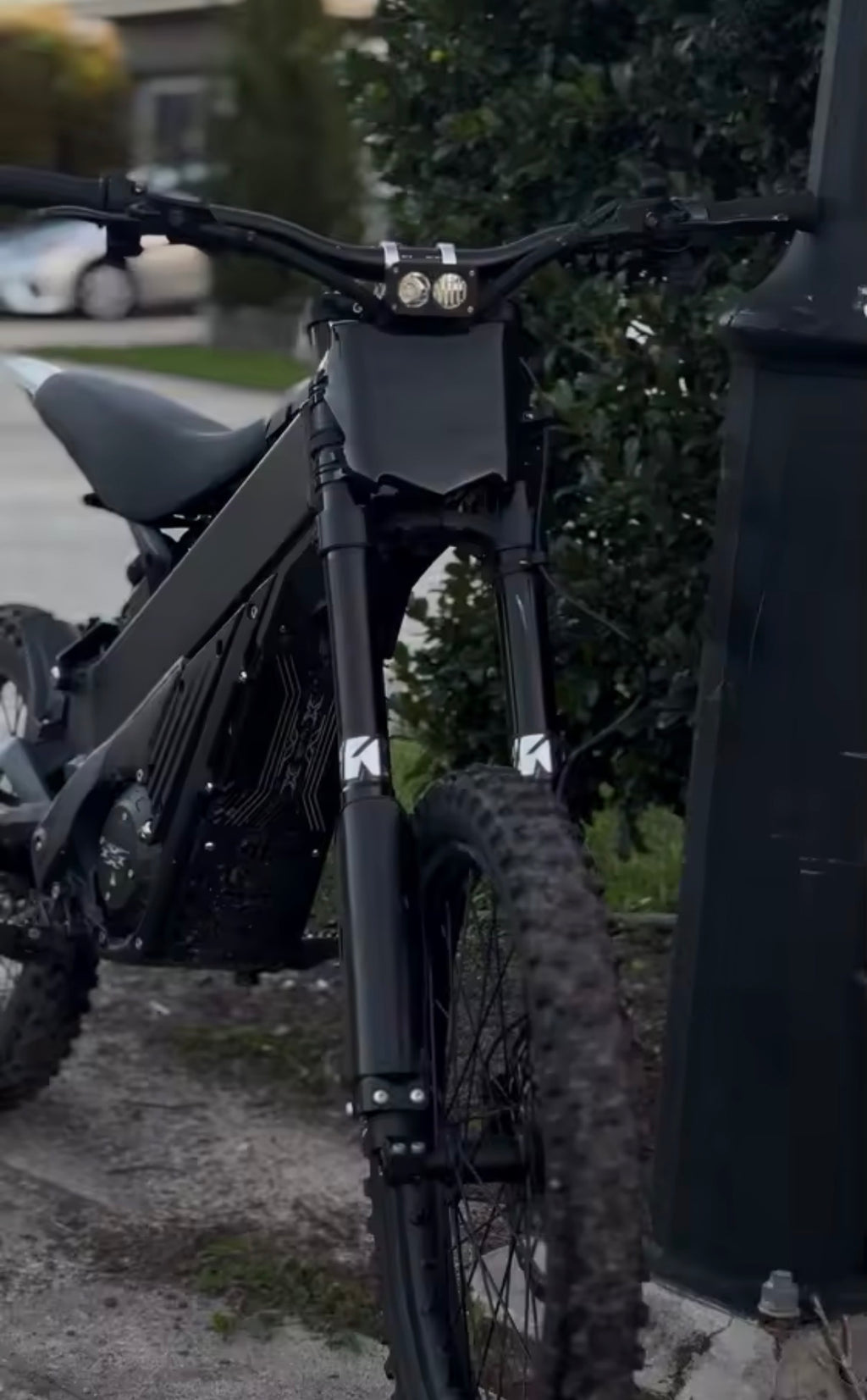 Glossy Black Motocutz Plate